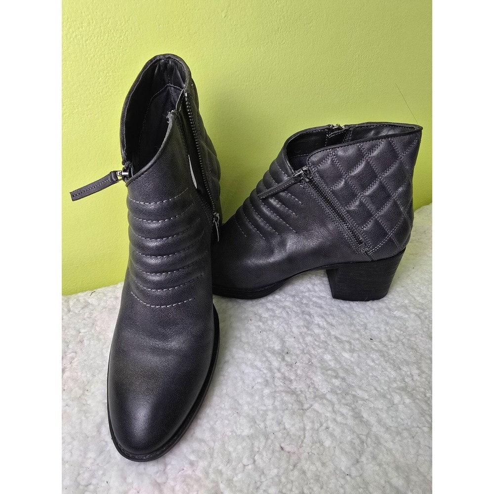 Vintage CLARKS‎ Movie Retro Women's Gray Leather Boots 10 10M